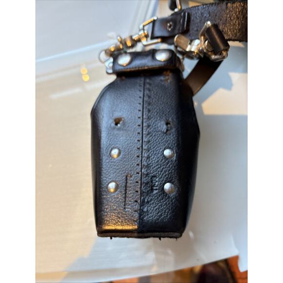 Motorola Hard Leather Two Way Radio Case Holster Holder Shoulder Strap USA - Picture 4 of 13